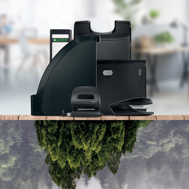 LEITZ Perforatore NeXXt Recycle 5010-00-25 rosso, CO2 neutro 10 fogli